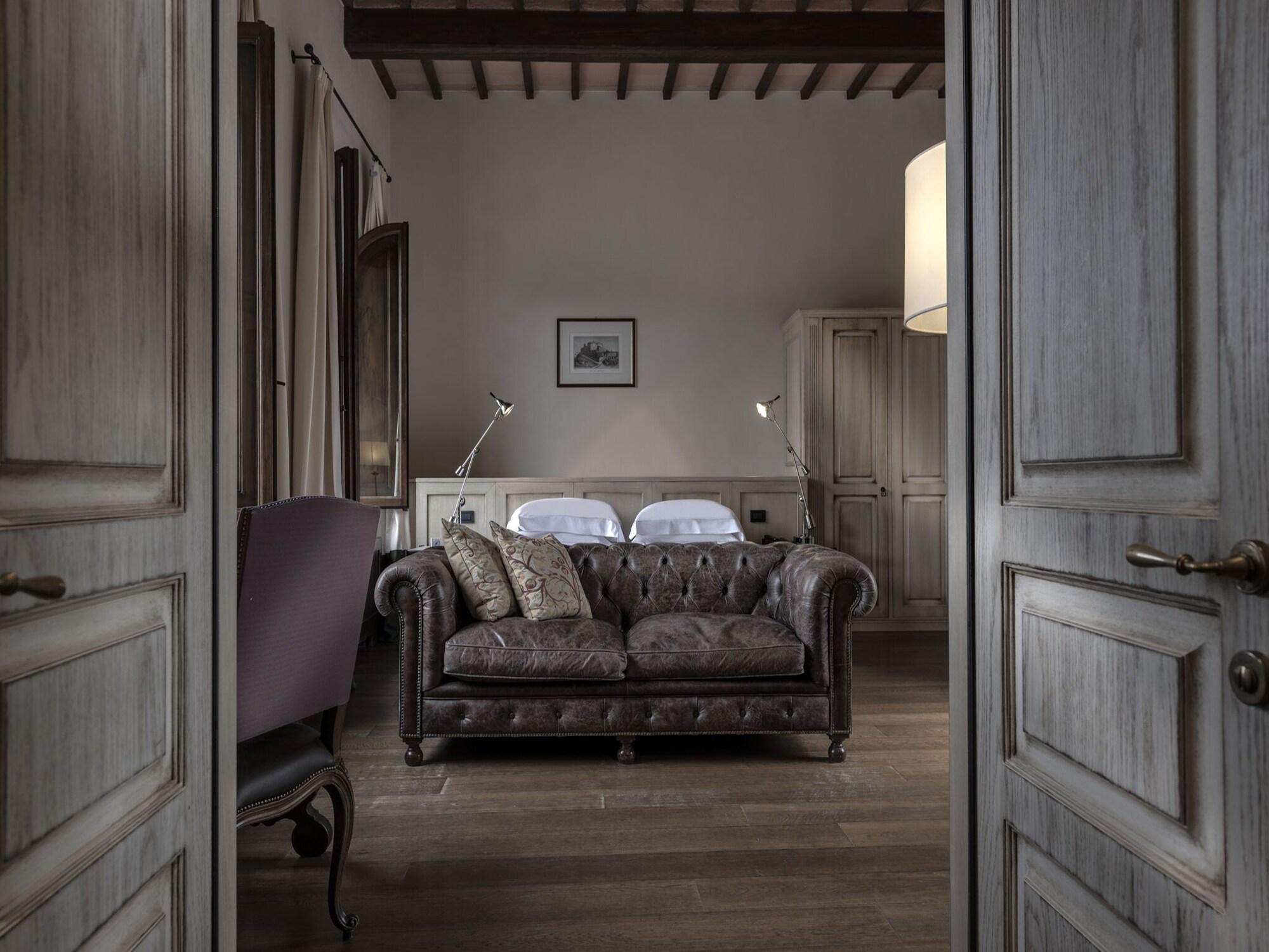Castel Monastero - The Leading Hotels Of The World Castelnuovo Berardenga Esterno foto